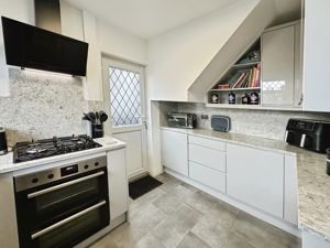 Kitchen- click for photo gallery